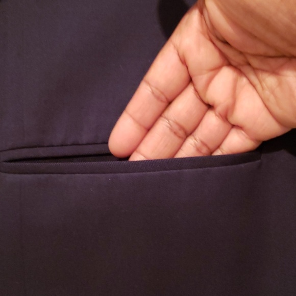 Navy Blazer (re-posh) - Picture 8 of 8